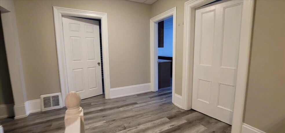 More Photos Of 308 N Victoria St, Tweed Storefront Retail Residential For Sale