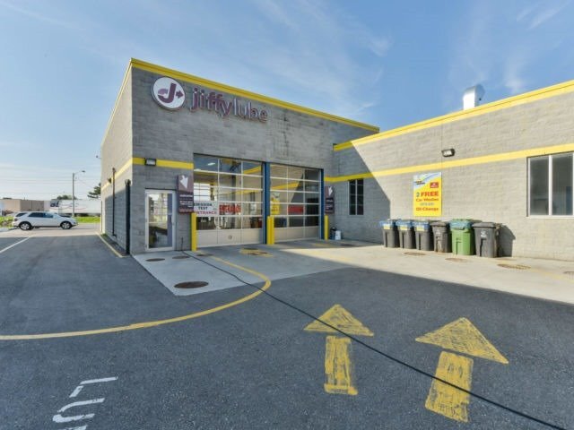 More Photos Of 355 Rexdale Blvd, Toronto Auto Repair For Sale