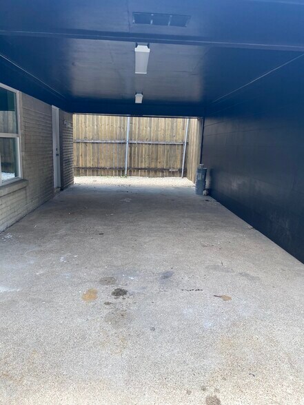 More Photos Of 8817 Emmott Rd, Houston Office For Lease