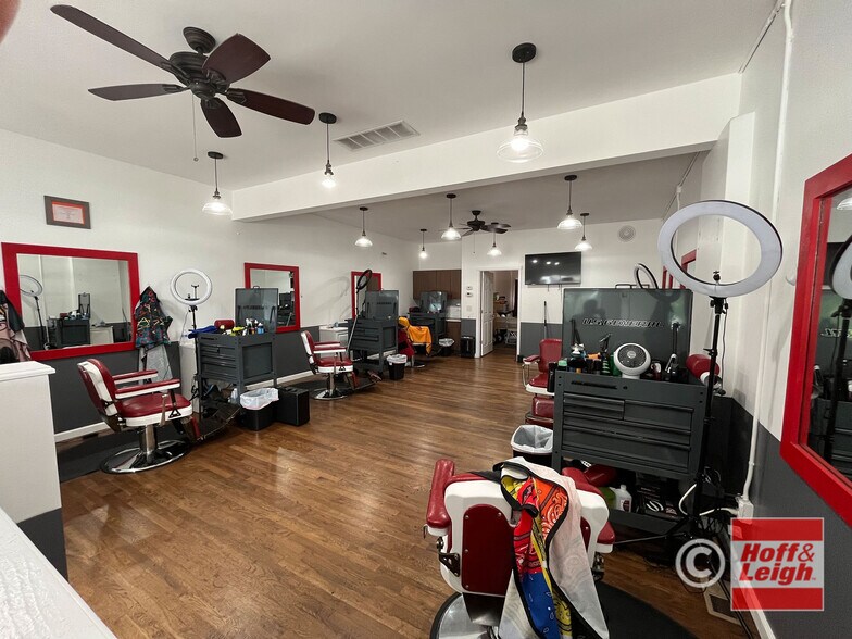 More Photos Of 1170 S Sheridan Blvd, Denver Storefront For Lease