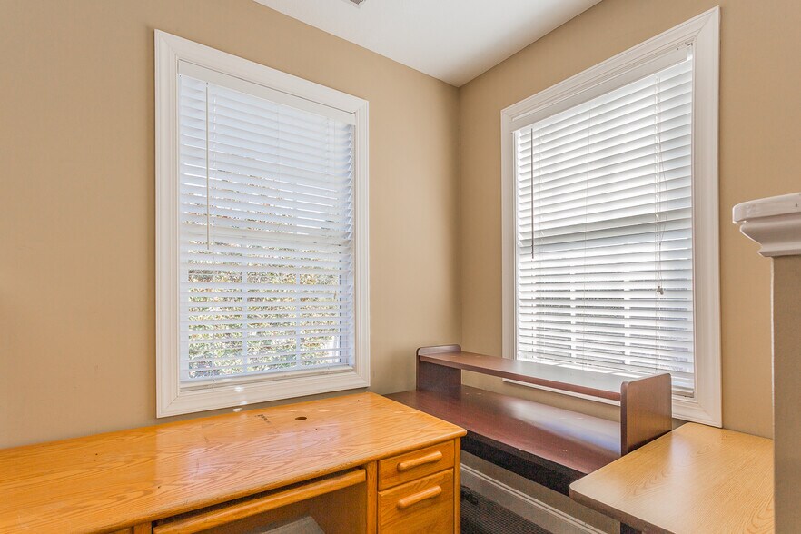 More Photos Of 3222 Ocoee St, Cleveland Medical For Sale