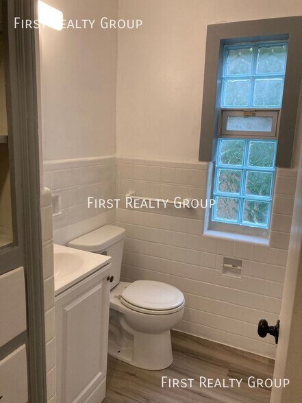 More Photos Of 2921 N Main St, Dayton Apartments For Sale