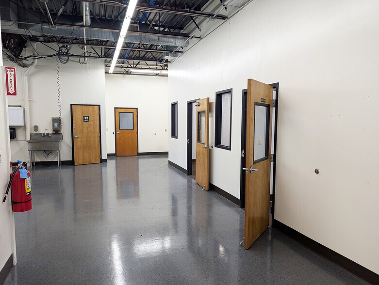 More Photos Of 19 Field Ln, Belmont Warehouse For Lease
