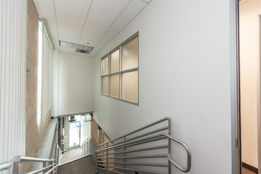 More Photos Of 8925 Research Dr, Irvine Office For Lease