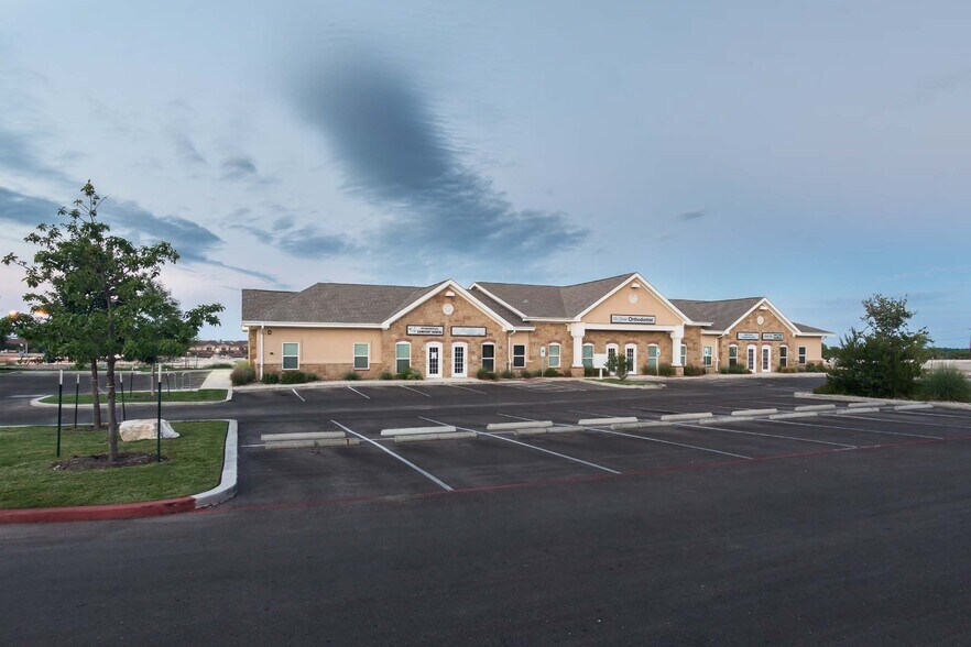 More Photos Of 305 N Heatherwilde Blvd, Pflugerville Medical For Lease