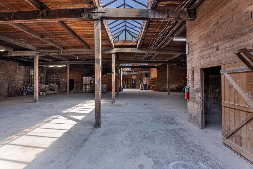 More Photos Of 1085 E Delavan Ave, Buffalo Warehouse For Sale