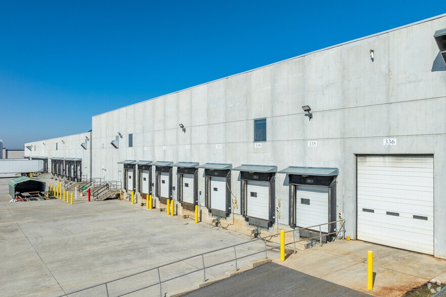 More Photos Of 12000 Molly Pitcher Hwy, Greencastle Warehouse For Lease