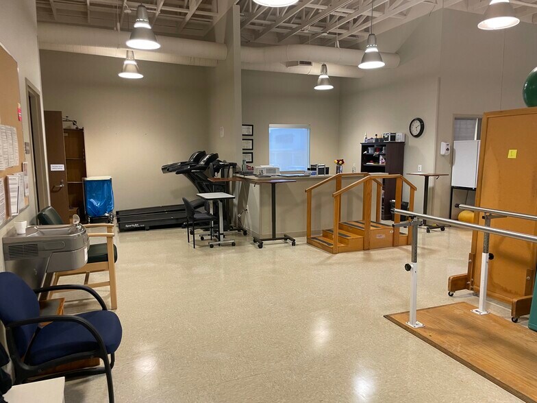 More Photos Of 1305 North St, Nacogdoches Healthcare For Lease