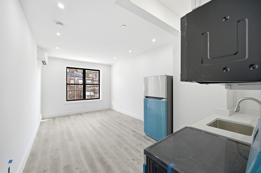 More Photos Of 2152 Muliner Ave, Bronx Apartments For Sale