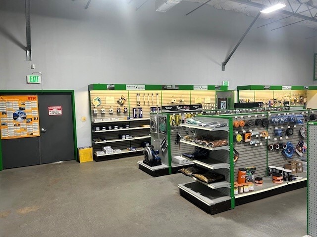 More Photos Of 4520-4524 O'Donnell St, Baltimore Warehouse For Lease