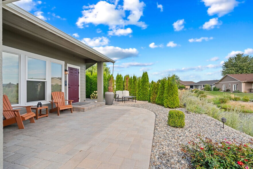 More Photos Of 701 Fountain Blvd, Zillah Hotel For Sale