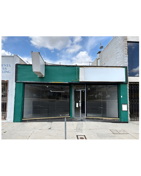 Primary Photo Of 22913 Ventura Blvd, Woodland Hills Storefront For Lease