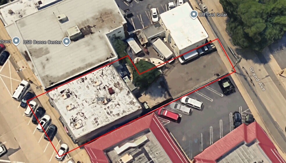 More Photos Of 2600-2610 Pettit Ave, Bellmore Storefront Retail Office For Sale