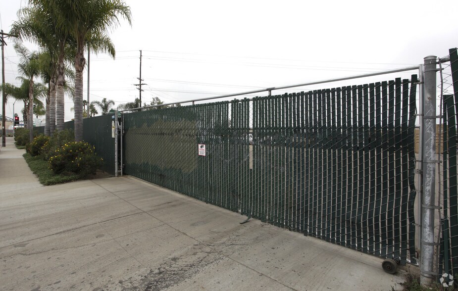 More Photos Of 1100 W Washington Ave, Escondido Land For Lease