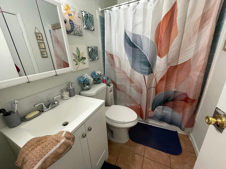 More Photos Of 714 Sycamore St, Camden Apartments For Sale