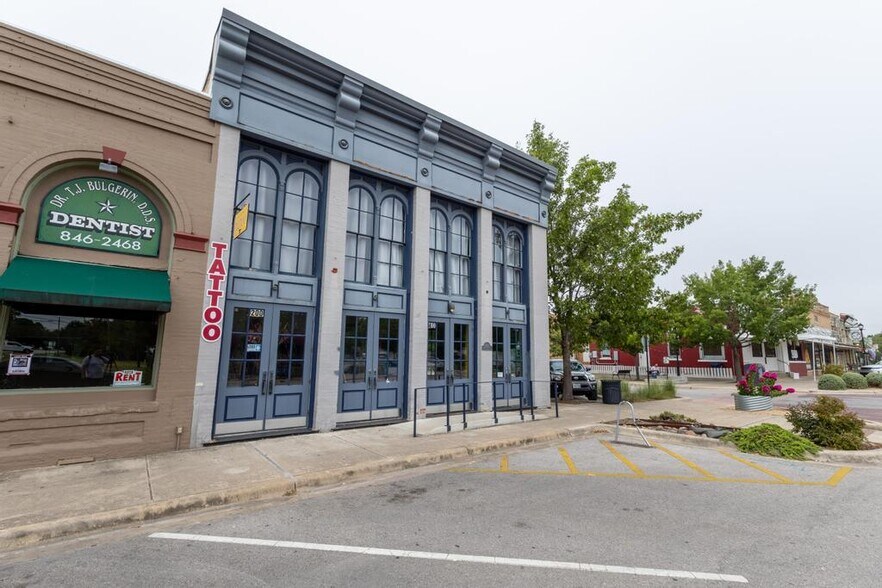 More Photos Of 117 East St, Hutto Loft Creative Space For Sale