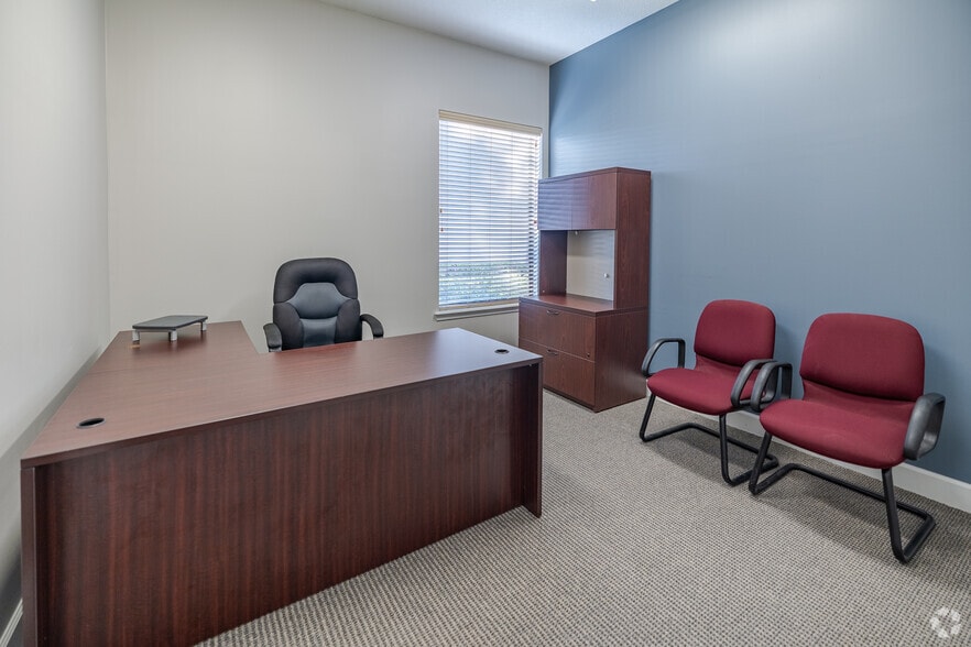 More Photos Of 9191 RG Skinner Pky, Jacksonville Office For Sale