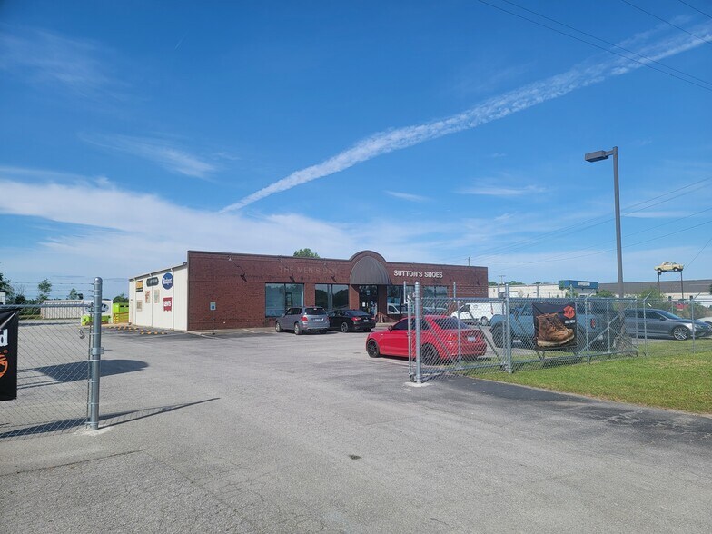 More Photos Of 7943 US Highway 70 W, La Grange Freestanding For Lease