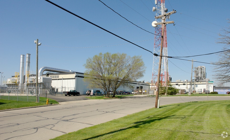 More Photos Of 4051 Fondorf Dr, Columbus Warehouse For Lease