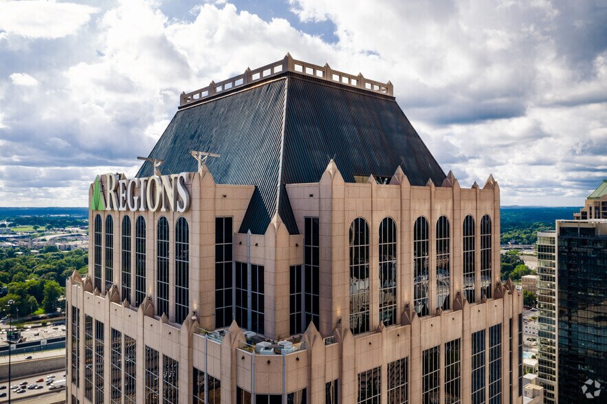 More Photos Of 1180 W Peachtree St NW, Atlanta Office For Lease