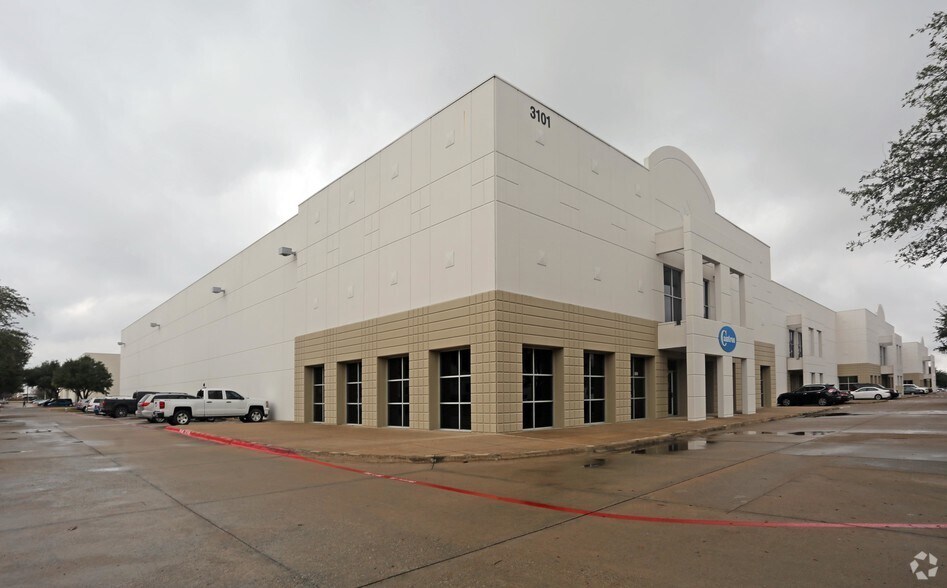 Primary Photo Of 3101 Summit Ave, Plano Distribution For Lease