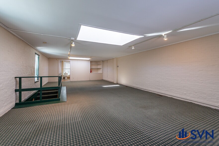 More Photos Of 115 Cedar Ave, St Charles Storefront Retail Office For Sale