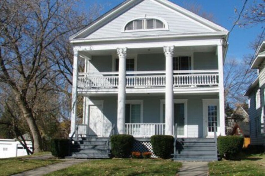 Primary Photo Of 2215 James St, Syracuse Apartments For Sale