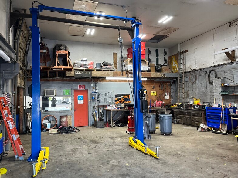 More Photos Of , Oklahoma City Unknown For Sale