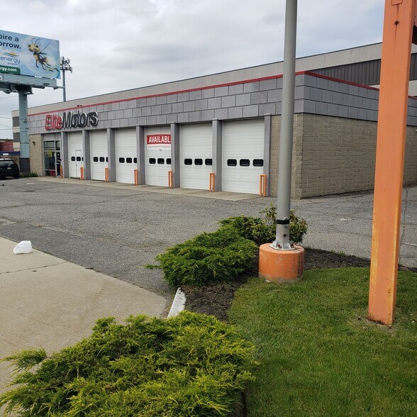 More Photos Of 125 46, Lodi Auto Repair For Lease