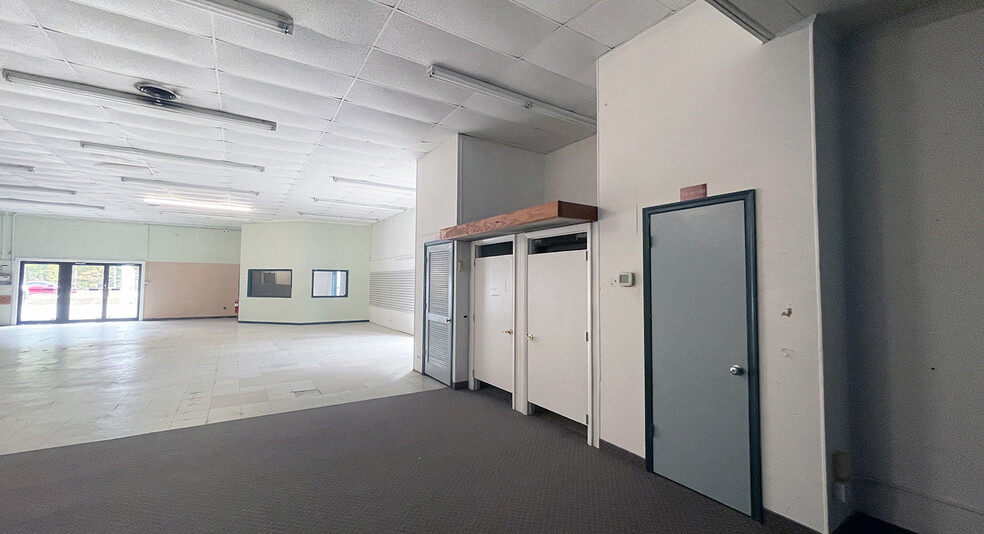 More Photos Of 3306 Charles M Lankford Jr Mem Hwy, Exmore General Retail For Lease