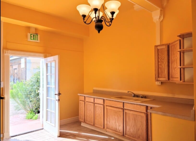 More Photos Of 97 Center Ave, Bisbee Restaurant For Sale