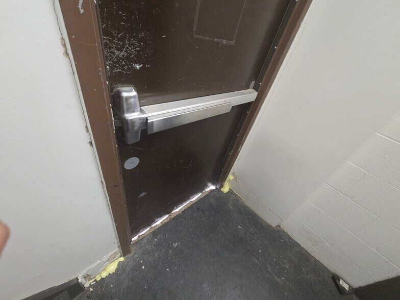 More Photos Of 5201 44 St, Bonnyville Industrial For Sale