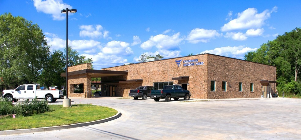 More Photos Of 812 US Highway 271 N, Gilmer Medical For Sale