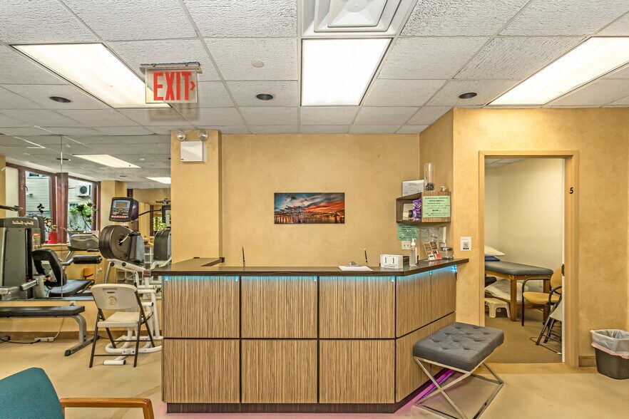 More Photos Of , Bayside Office For Sale