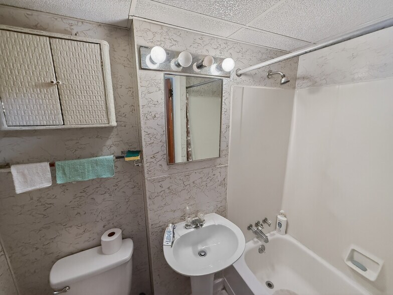 More Photos Of 288 Robinson St, Binghamton Apartments For Sale