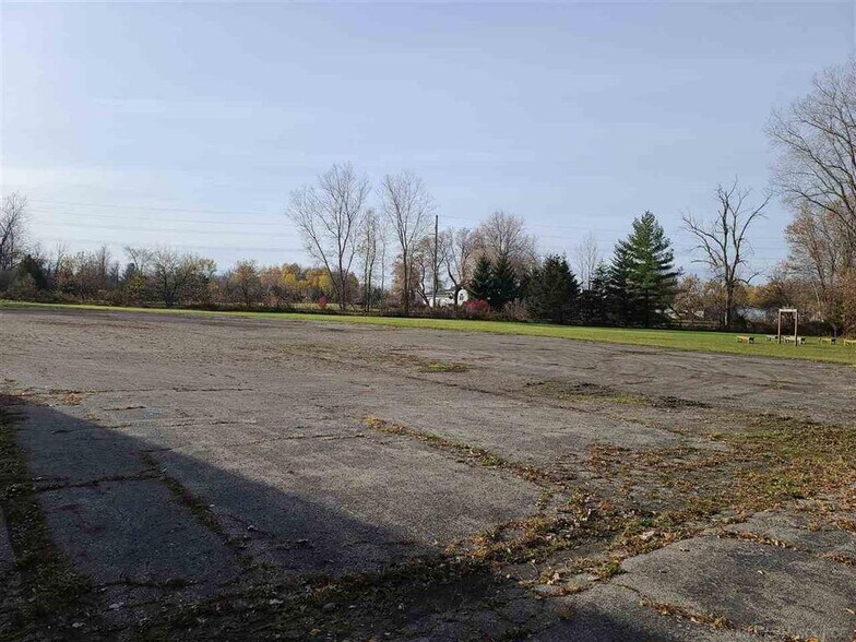 More Photos Of 7108 Maple Valley Rd, Brown City Specialty For Sale