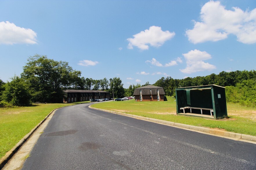 More Photos Of 656 Woodyard Rd, Trenton Apartments For Sale