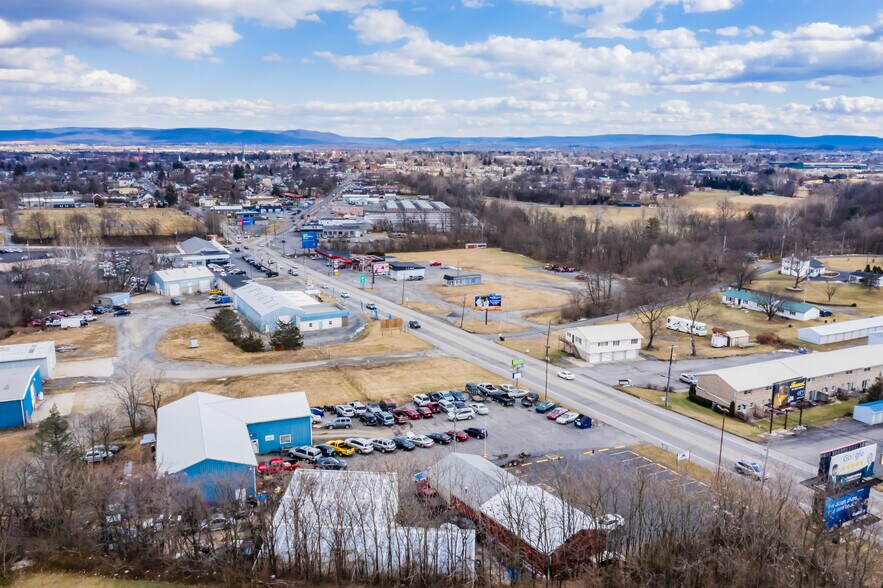 More Photos Of 865 Lincoln Way W, Chambersburg Auto Repair For Sale