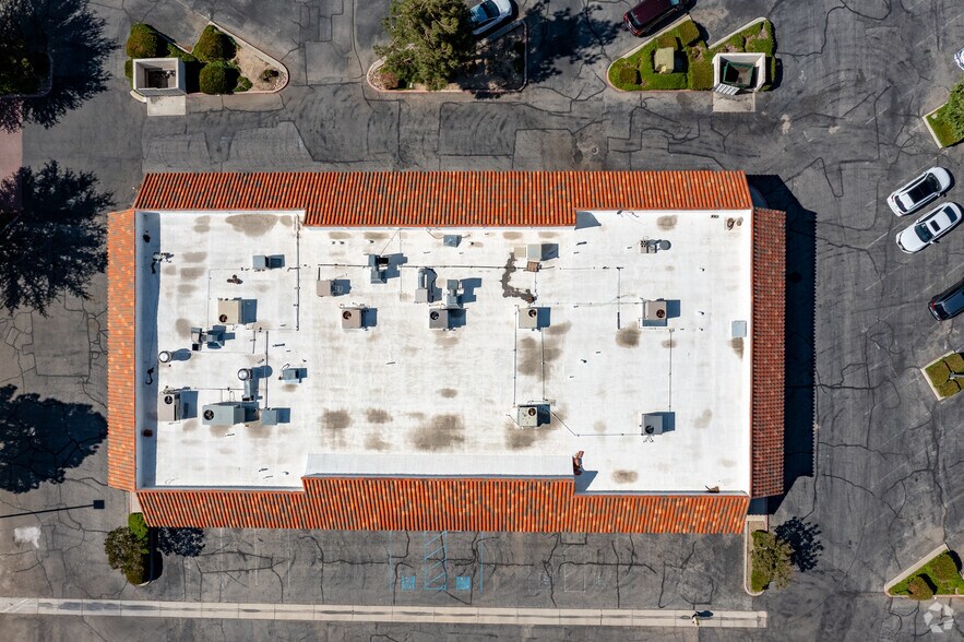 More Photos Of 1915-1989 W Avenue L, Lancaster Unknown For Lease