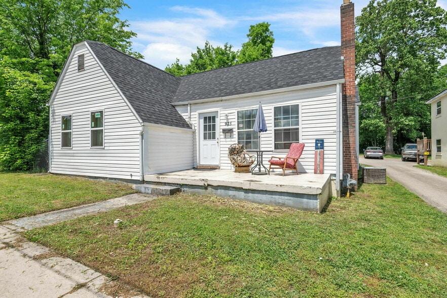 More Photos Of 929 N Roane St, Harriman Apartments For Sale