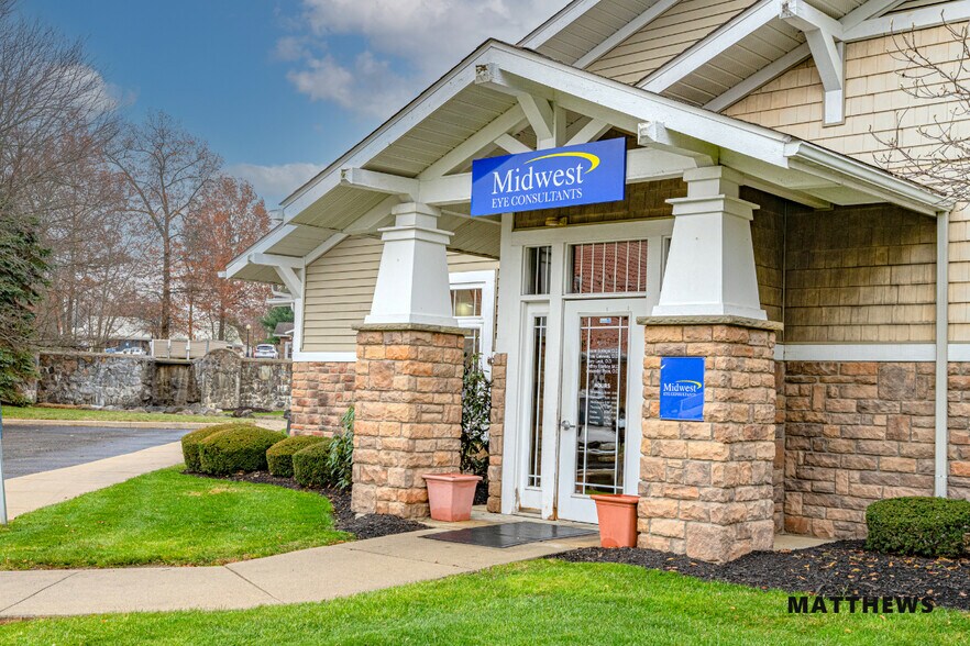 More Photos Of 31 Conservatory Dr, Barberton Medical For Sale