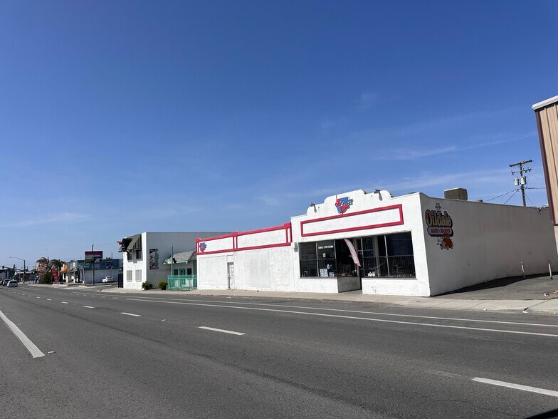 Primary Photo Of 409-413 N Chester Ave, Bakersfield Auto Repair For Sale