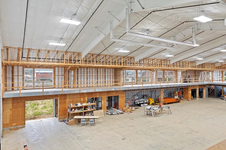 More Photos Of 1025 NW Grove st, Newport Industrial For Sale