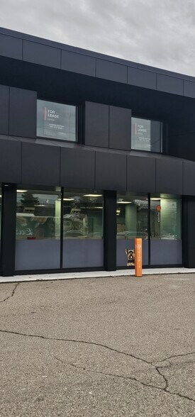 More Photos Of 459-475 Main St E, Milton Freestanding For Lease