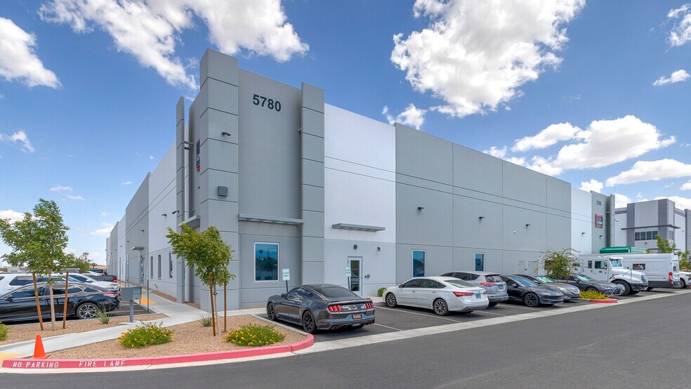 More Photos Of 5780 Edmond St, Las Vegas Warehouse For Sale