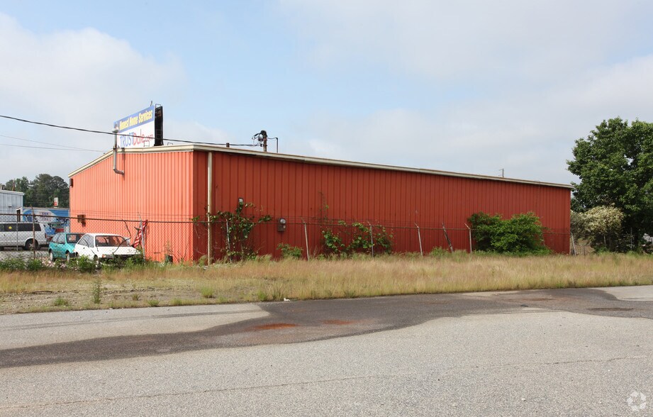 318 Forest Pky, Forest Park, GA 30297 Retail For Lease