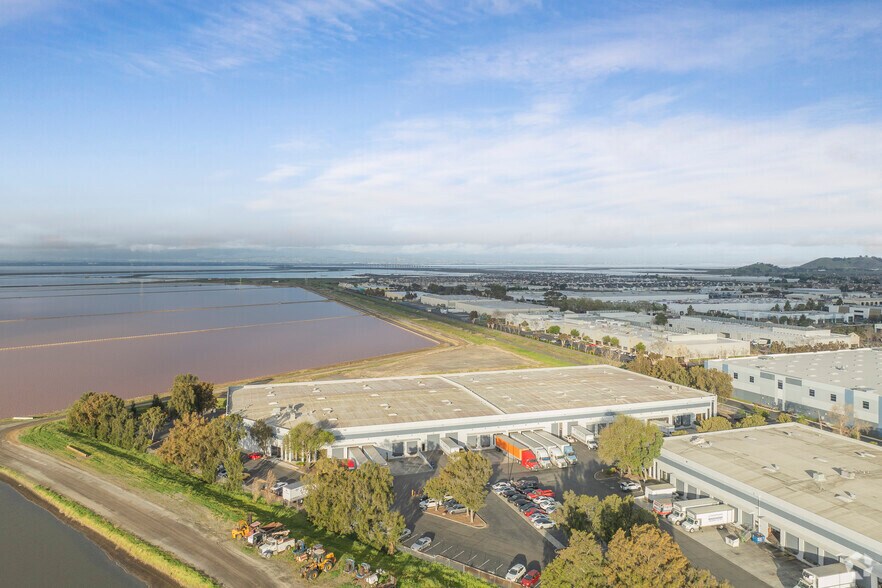 More Photos Of 7447 Morton Ave, Newark Manufacturing For Lease