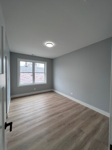 More Photos Of 2842 W 23rd St, Chicago Apartments For Sale