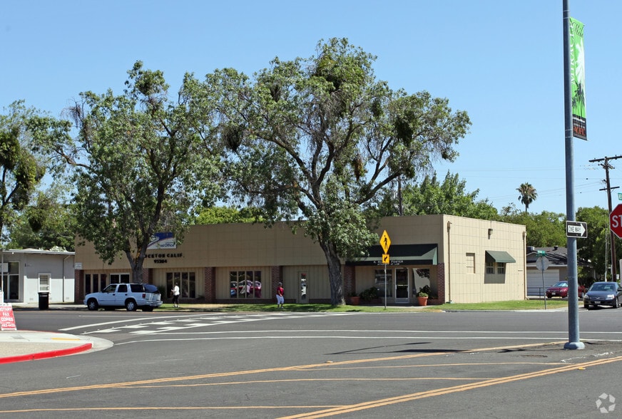 Primary Photo Of 2616 Pacific Ave, Stockton Post Office For Lease