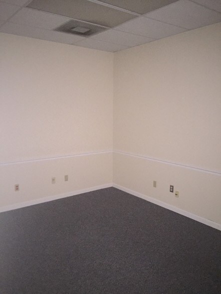 More Photos Of 3124 W Main St, Dothan Office For Lease